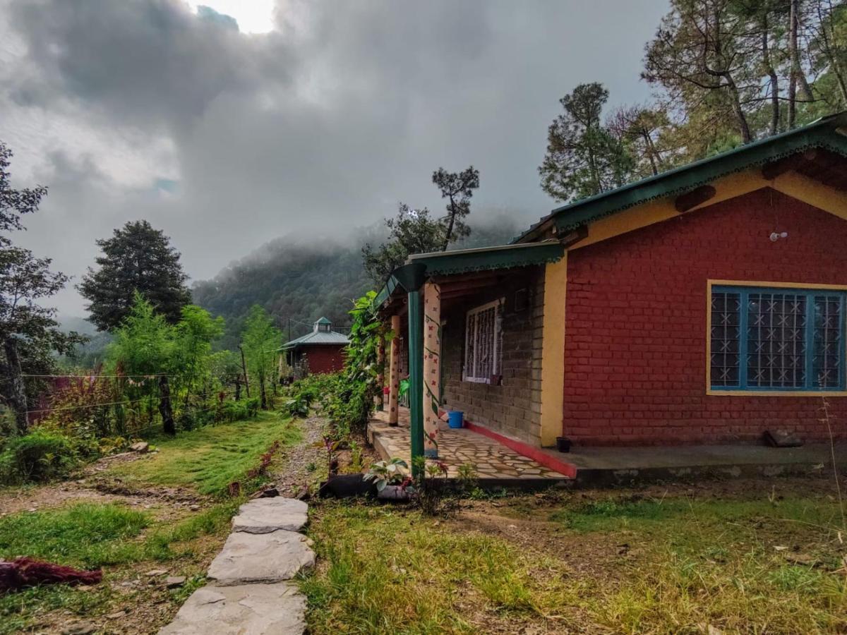 Zenoaks Homestay Almora Luaran gambar