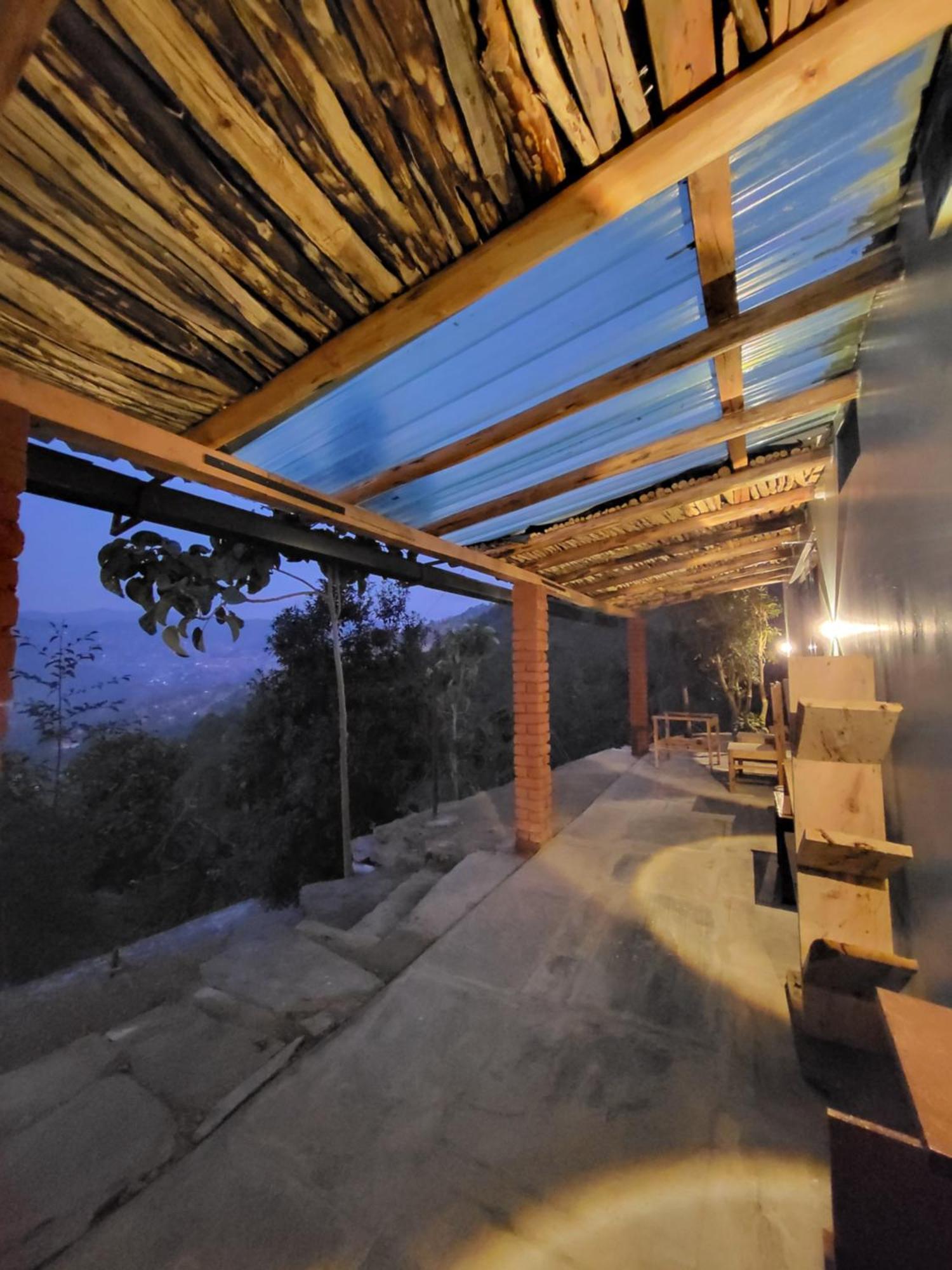 Zenoaks Homestay Almora Luaran gambar
