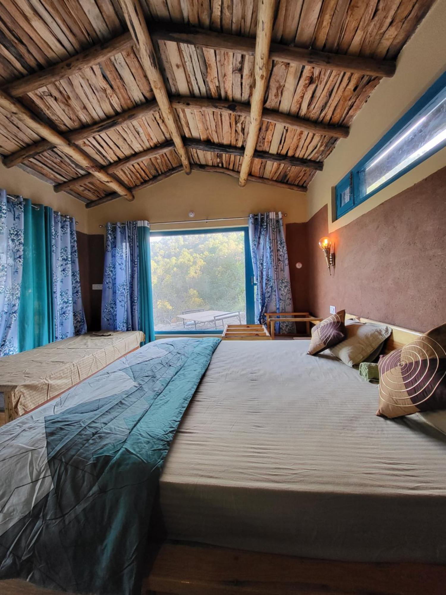 Zenoaks Homestay Almora Luaran gambar