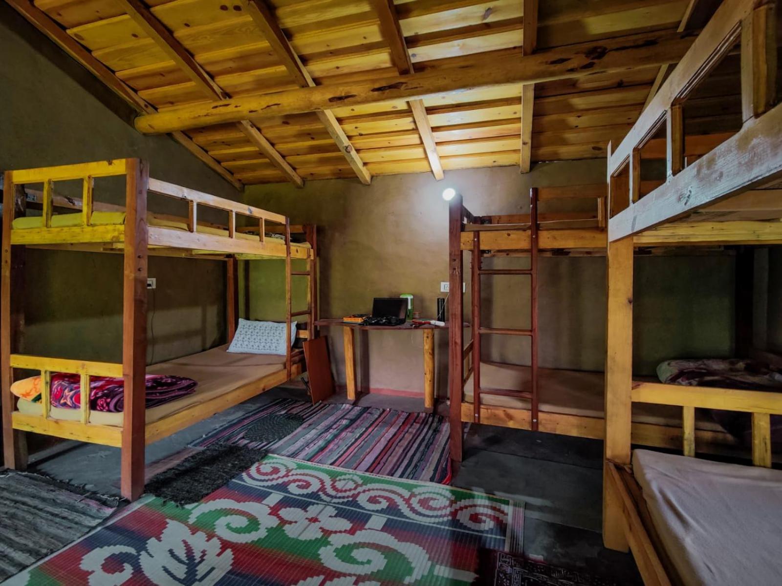 Zenoaks Homestay Almora Bilik gambar